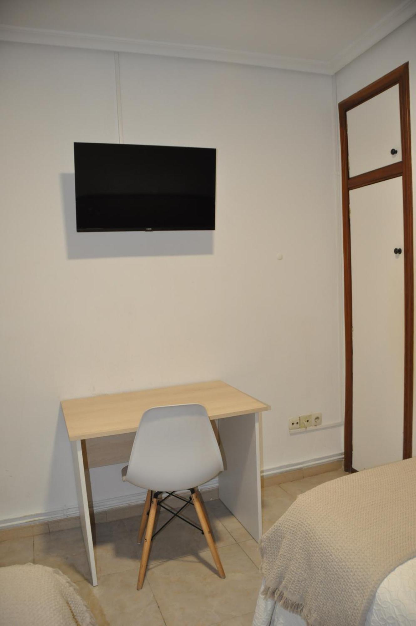 Hostal Ramon Y Cajal Valladolid Luaran gambar