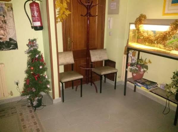 Hostal Ramon Y Cajal Valladolid Luaran gambar